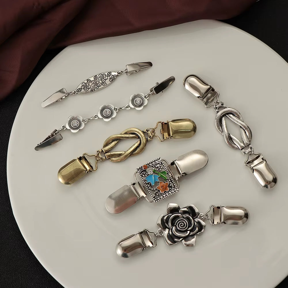 1PC Retro Women Cardigan Sweater Blouse Shawl Clips Shirt Collar Flower Pattern Duck Clip Clasps Fashion Clothing Accessories