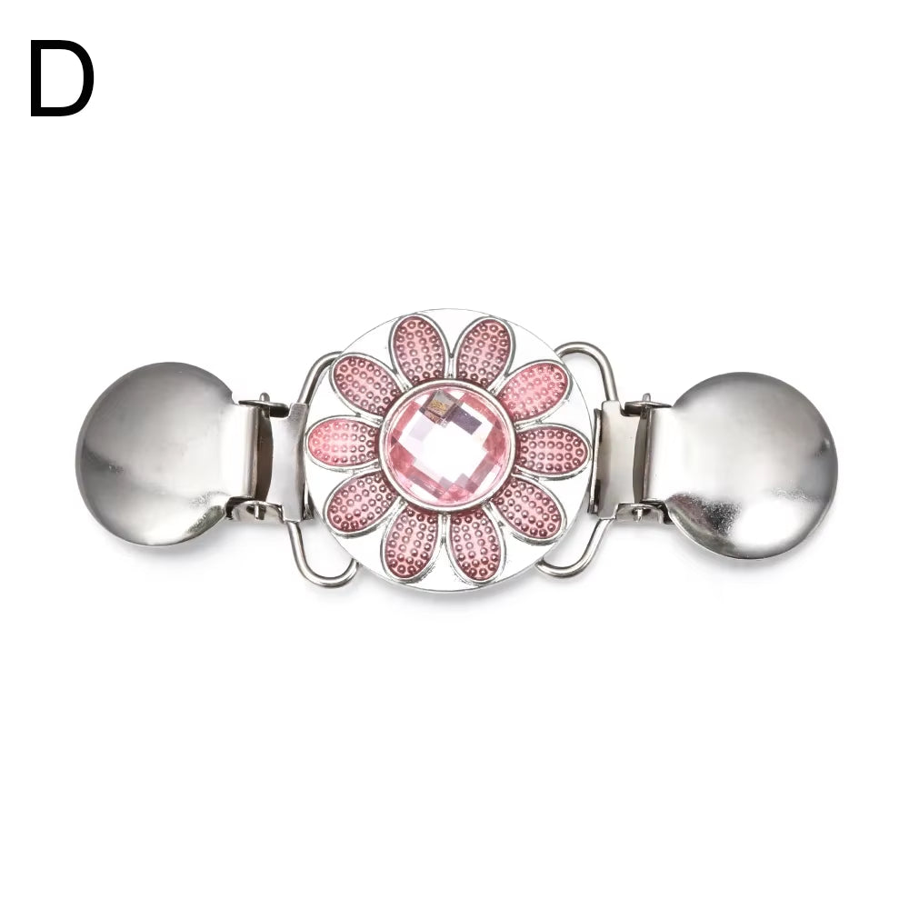 1PC Retro Women Cardigan Sweater Blouse Shawl Clips Shirt Collar Flower Pattern Duck Clip Clasps Fashion Clothing Accessories