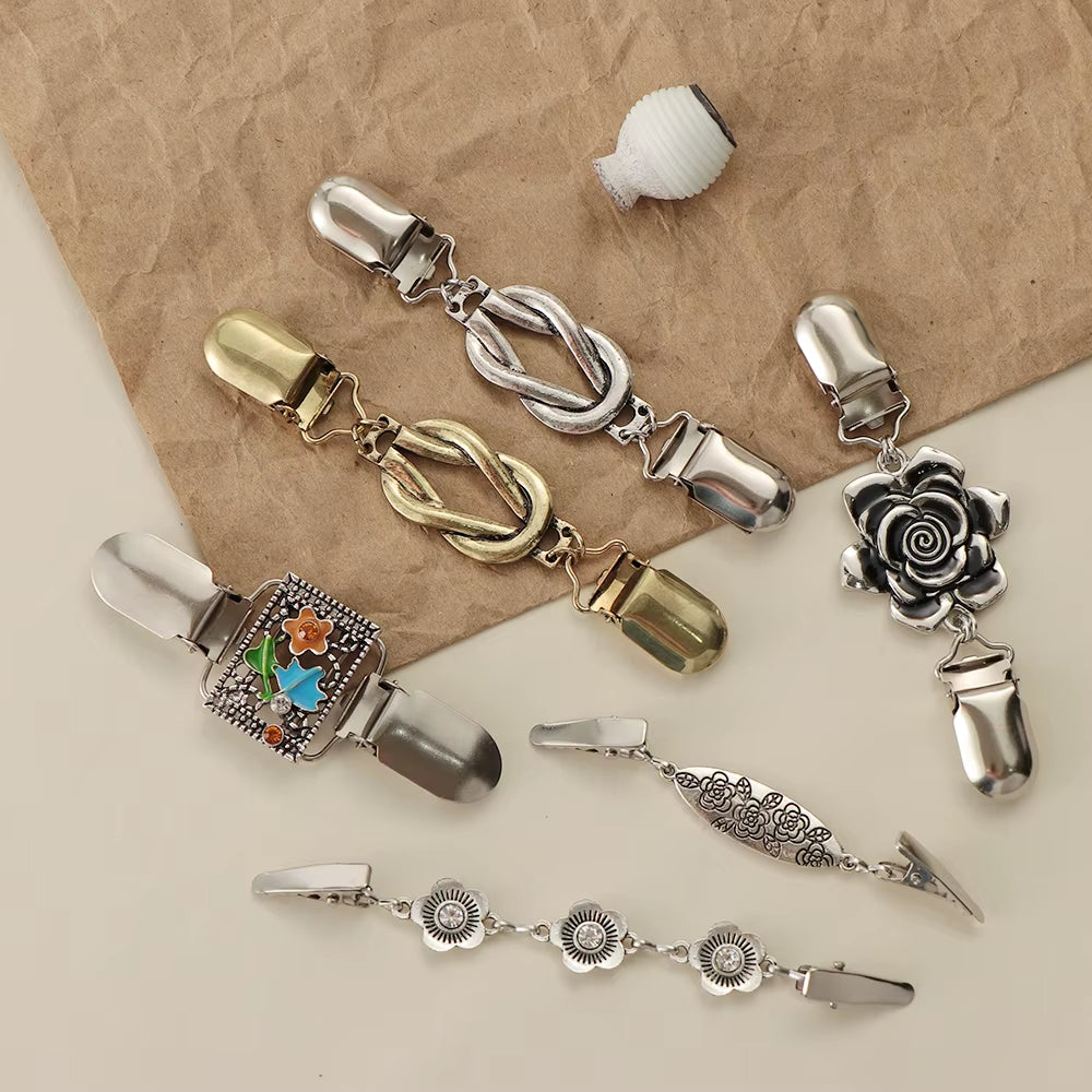 1PC Retro Women Cardigan Sweater Blouse Shawl Clips Shirt Collar Flower Pattern Duck Clip Clasps Fashion Clothing Accessories